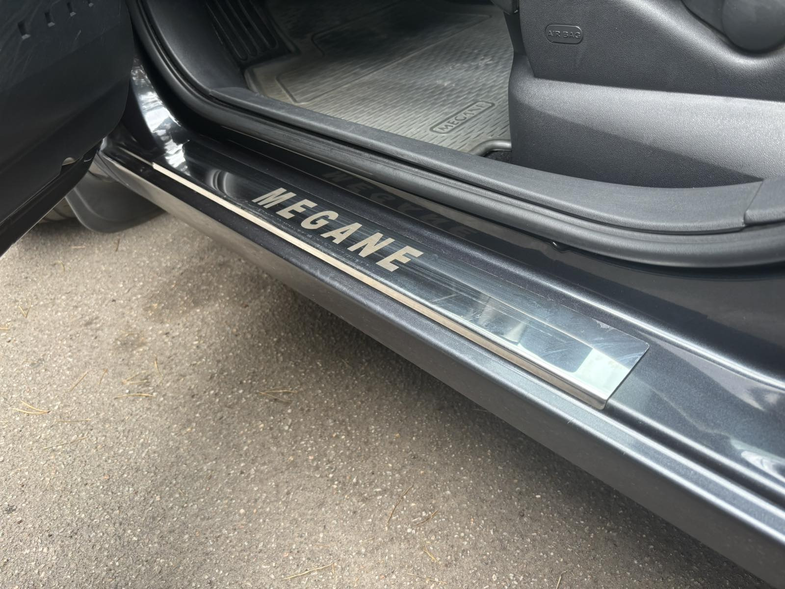 Накладки на пороги